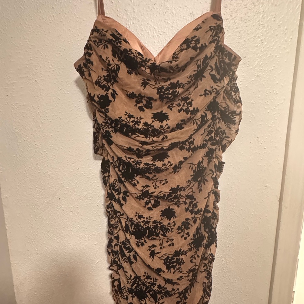 Lovely Day Strapless Floral Dress - Black and Tan